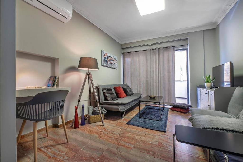Beautiful Apt In Glyfada Center, Papandreou Street 아테네 외부 사진