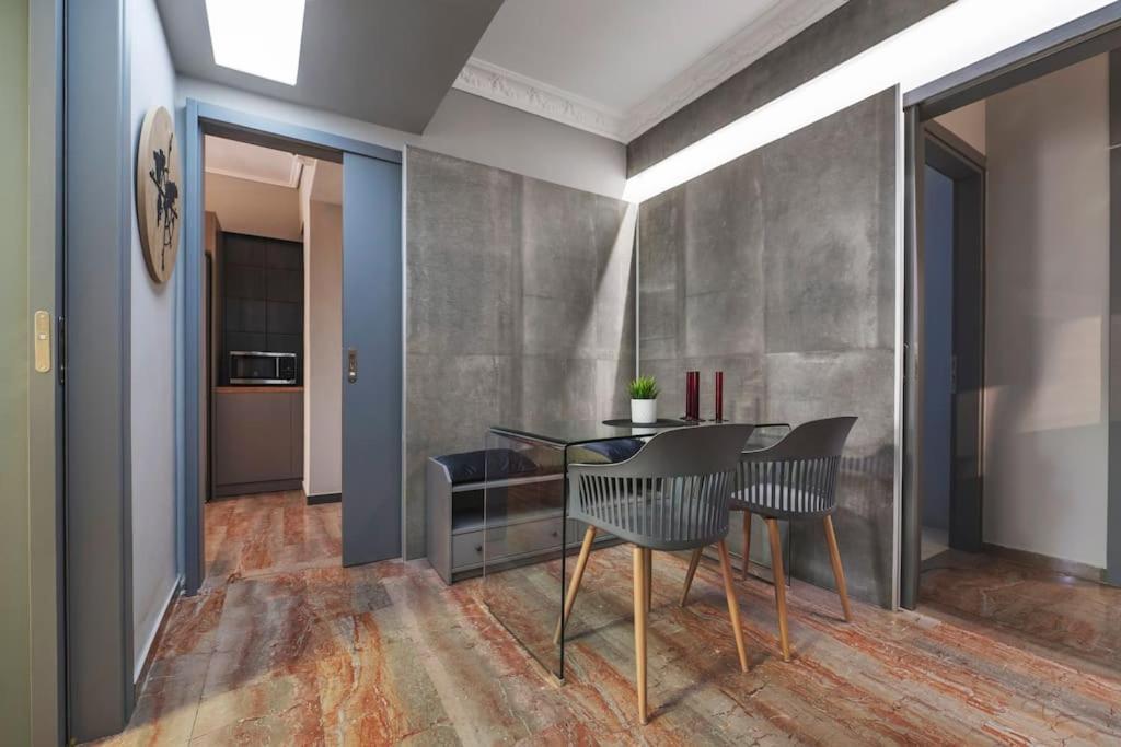 Beautiful Apt In Glyfada Center, Papandreou Street 아테네 외부 사진